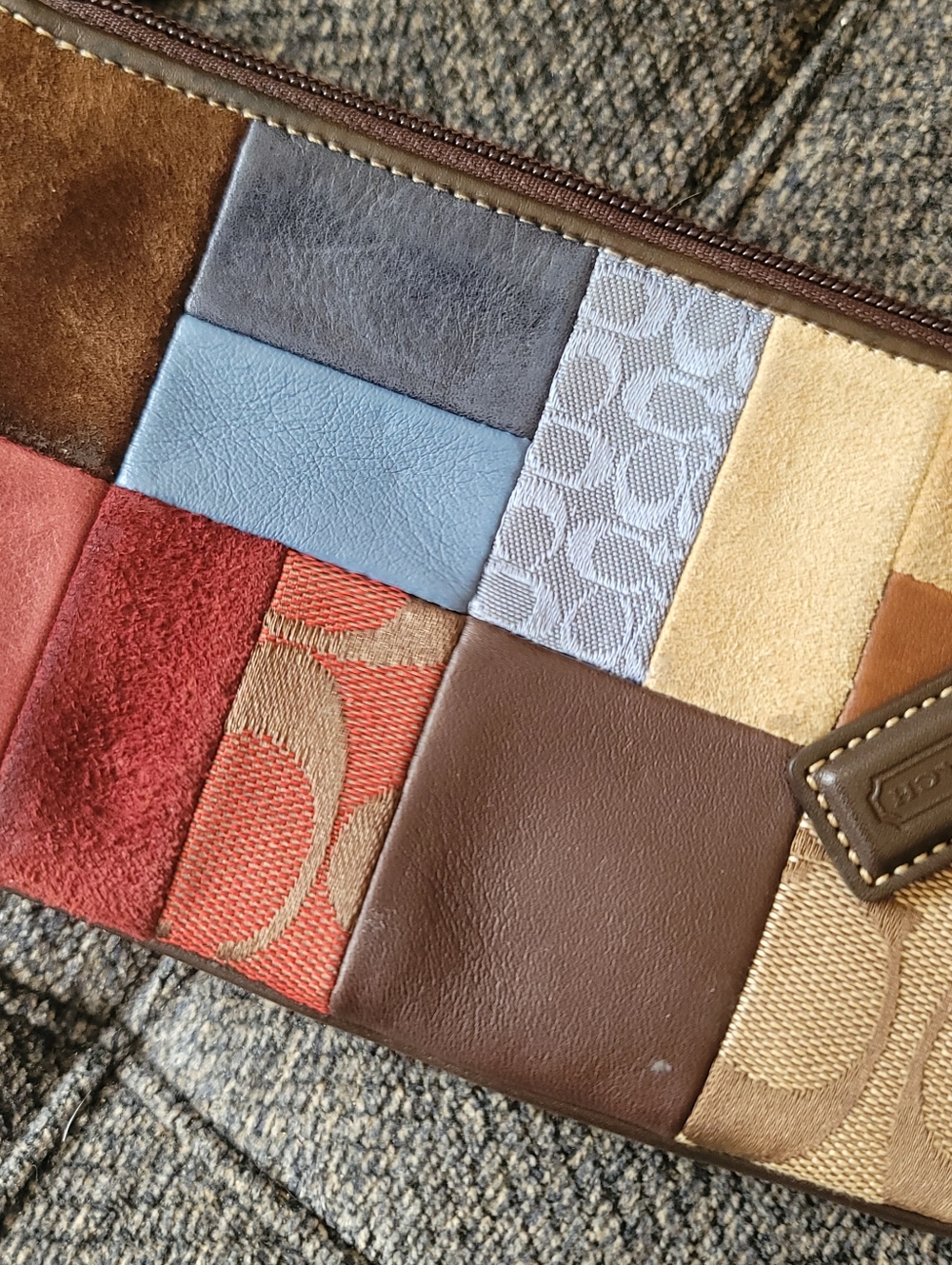 Coach Vintage Holiday Patchwork Wristlet - Picture 8 of 10